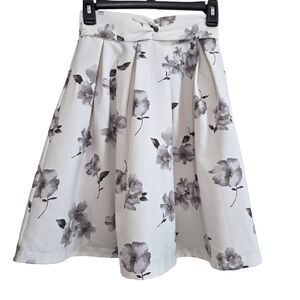 Monochrome Floral A-Line Skirt